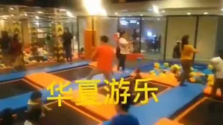 屋内ジム トランポリンパーク 大人向け忍者・忍者戦士遊園地